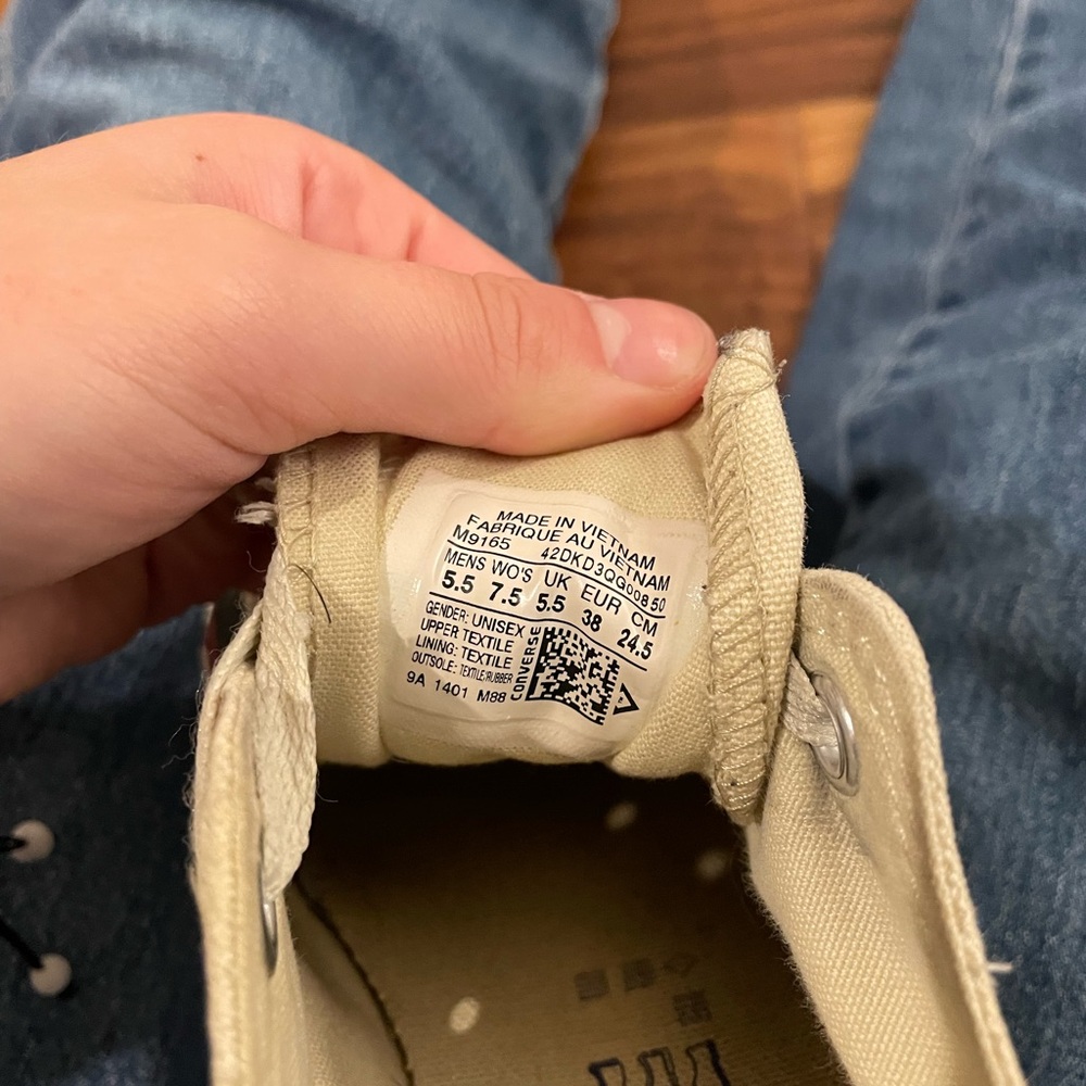 Converse - Picture 6 of 6